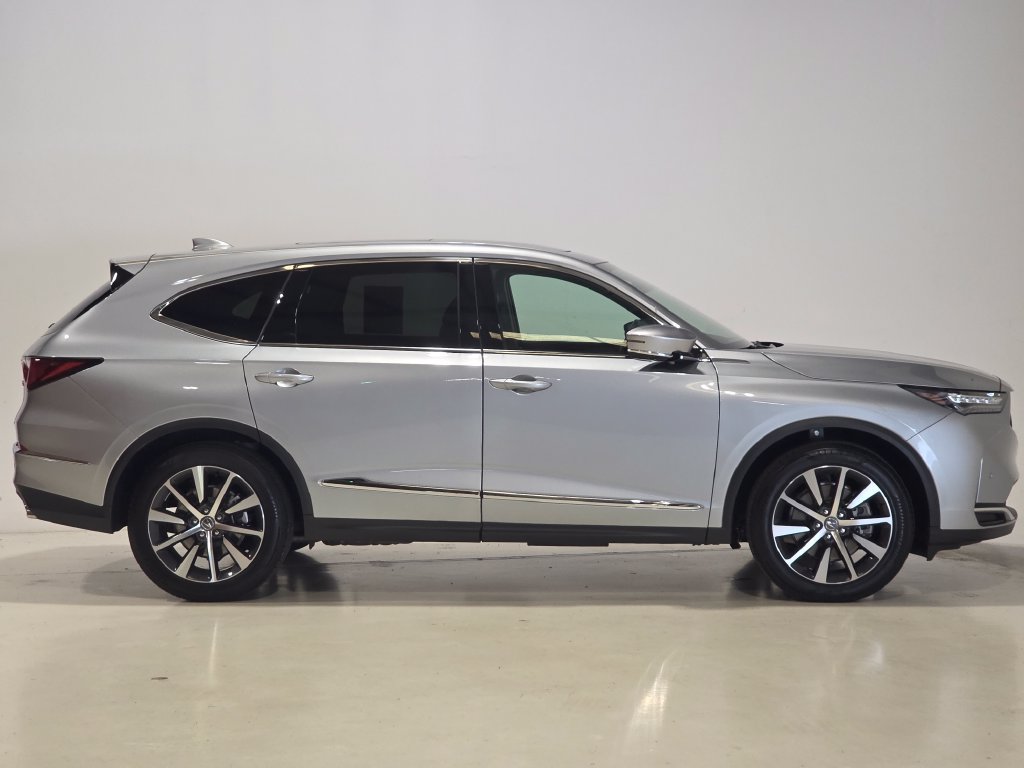 Used 2026 Acura MDX w/ Technology Package AWD/4WD image 4