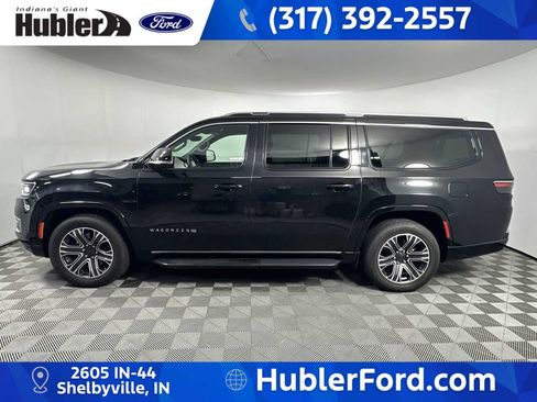 Used 2023 Jeep Wagoneer L Series II AWD/4WD image 5