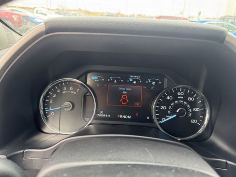 Used 2018 Ford F150 Lariat w/ Equipment Group 502A Luxury image 7