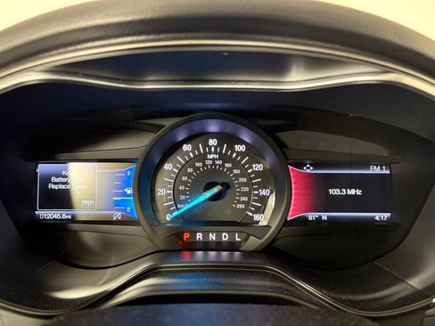 Used 2020 Ford Fusion SE w/ Equipment Group 151A FWD image 24