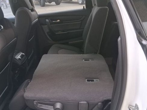 Used 2016 Chevrolet Traverse LT w/ Traveler's Package image 19
