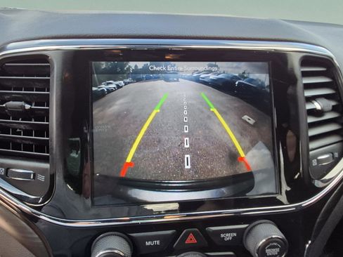 Used 2019 Jeep Grand Cherokee Altitude RWD image 26