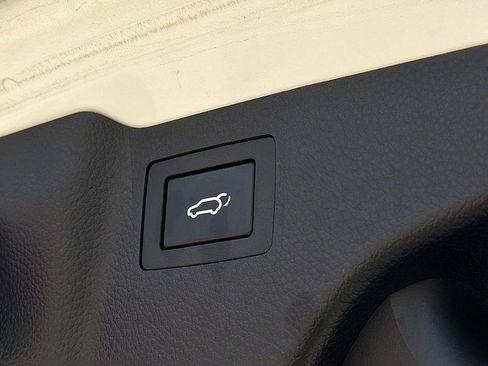 Used 2017 Hyundai Santa Fe Sport image 28