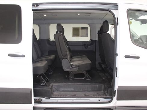 Used 2023 Ford Transit 350 XLT image 30