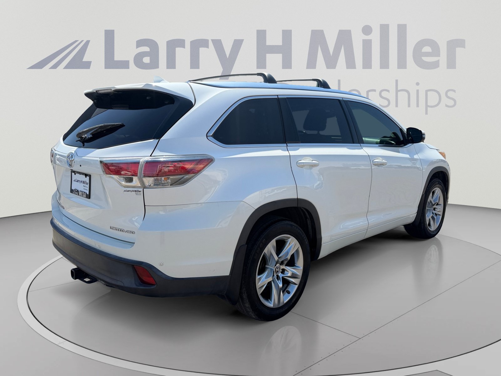 Used 2016 Toyota Highlander Limited AWD/4WD image 5