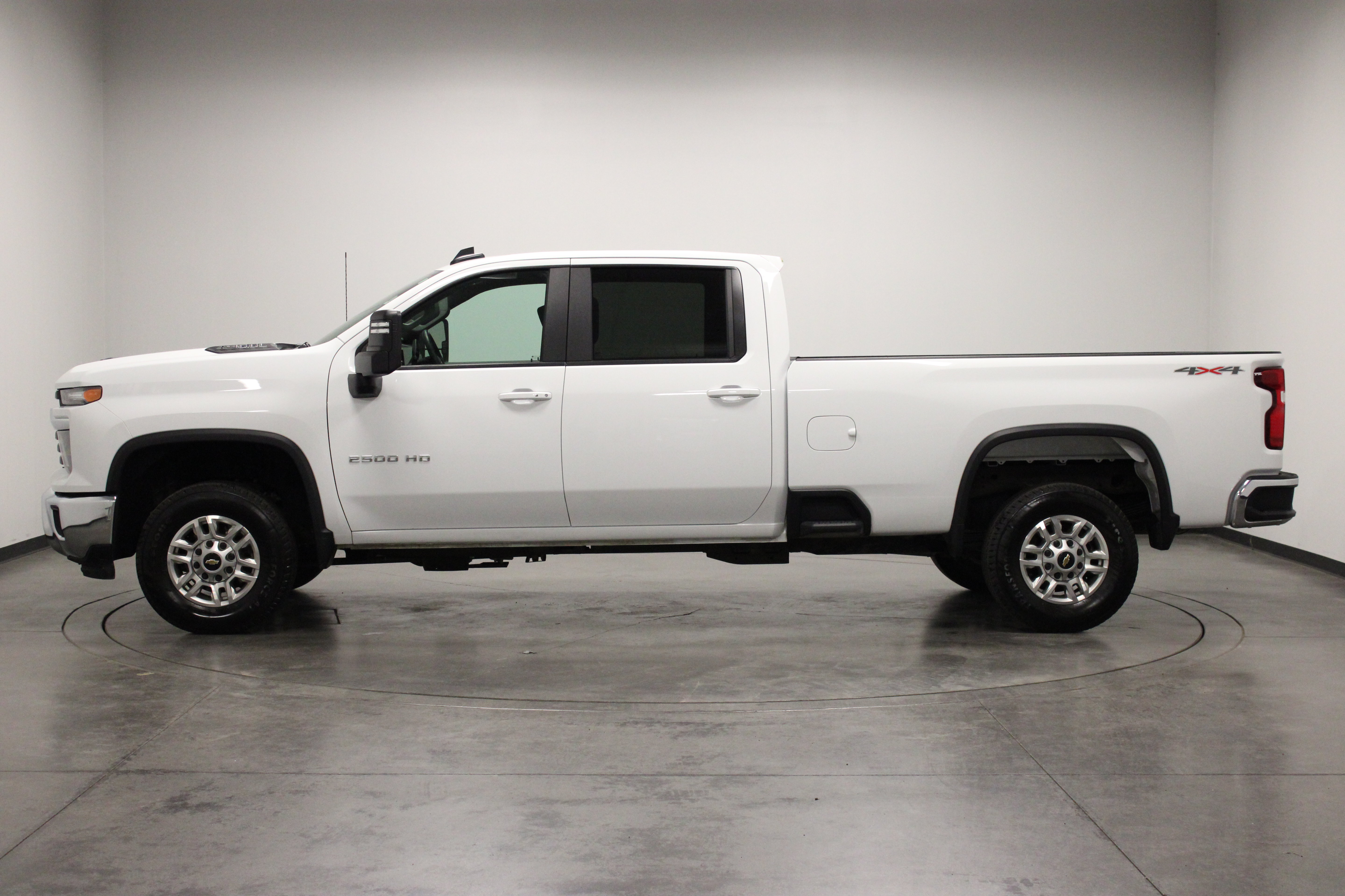 Used 2026 Chevrolet Silverado 2500 LT AWD/4WD image 5