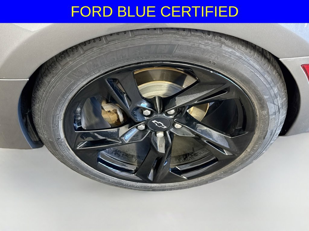 Used 2020 Chevrolet Camaro LT w/ RS Package RWD image 30