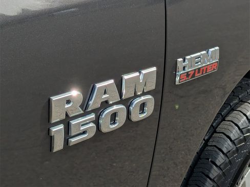 Used 2017 RAM 1500 ST w/ SXT Appearance Group image 27