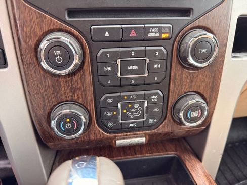 Used 2013 Ford F150 Lariat w/ Luxury Equipment Group AWD/4WD image 30