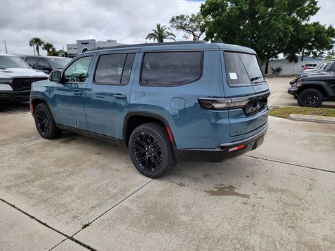 New 2026 Jeep Grand Wagoneer Limited AWD/4WD image 3