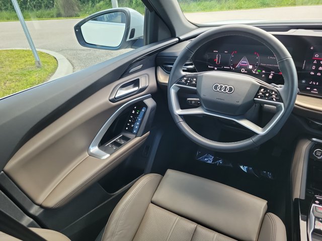 Certified 2025 Audi Q5 Premium Plus w/ Premium Plus AWD/4WD image 13