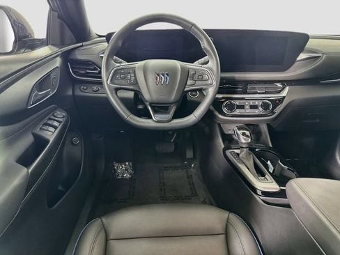 Used 2024 Buick Envista Sport Touring w/ Convenience I Package FWD image 21