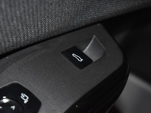 New 2026 BMW X3 xDrive30 w/ Premium Package image 6