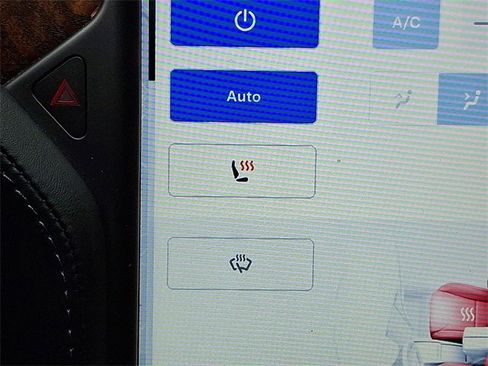 Used 2020 Tesla Model S Long Range image 28