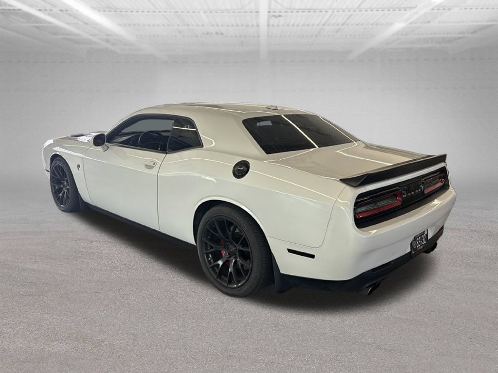 Used 2016 Dodge Challenger SRT Hellcat RWD image 31