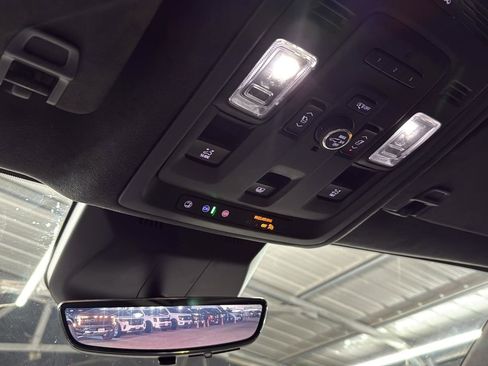 Used 2021 Cadillac Escalade Sport Platinum image 23