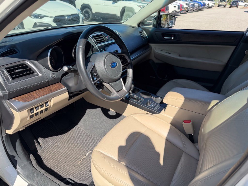 Used 2018 Subaru Outback 3.6R Limited AWD/4WD image 23