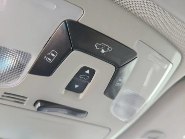 Certified 2017 Toyota Sienna XLE w/ XLE Navigation Package AWD/4WD image 37