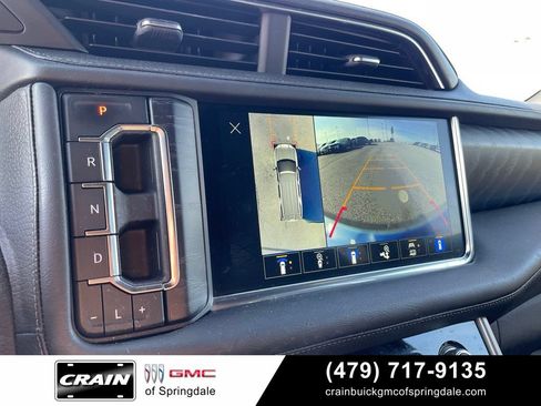 Used 2022 GMC Yukon Denali w/ Denali Premium Package AWD/4WD image 17