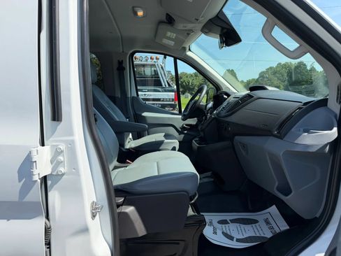 Used 2019 Ford Transit 150 XL RWD image 28