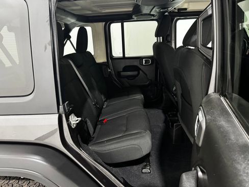 Used 2022 Jeep Wrangler Unlimited Sport AWD/4WD image 24