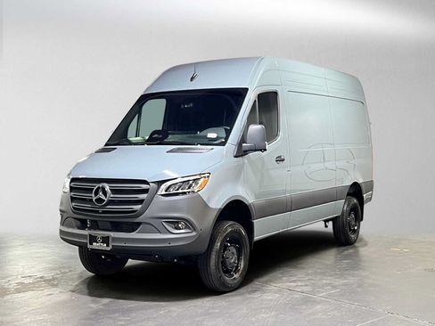 Used 2026 Mercedes-Benz Sprinter 2500 image 7