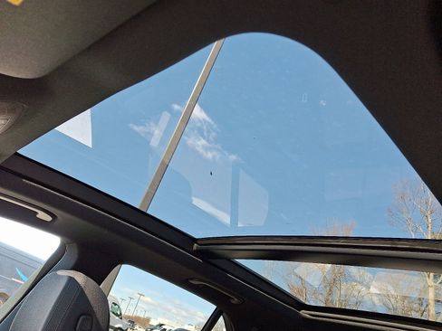 Used 2025 Mercedes-Benz GLE 350 4MATIC image 14