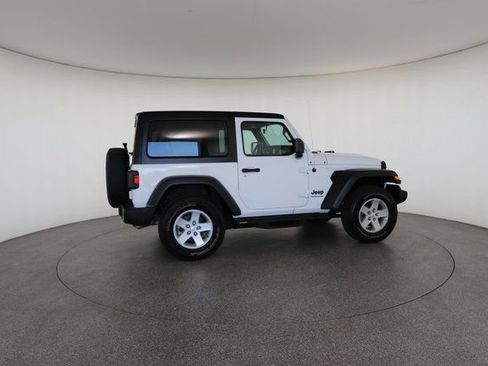 Used 2022 Jeep Wrangler Sport image 21