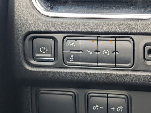 Certified 2024 Chevrolet Tahoe LT image 18