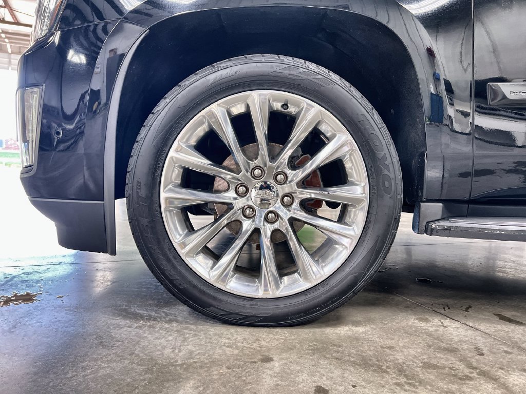 Used 2019 Cadillac Escalade Luxury RWD image 11