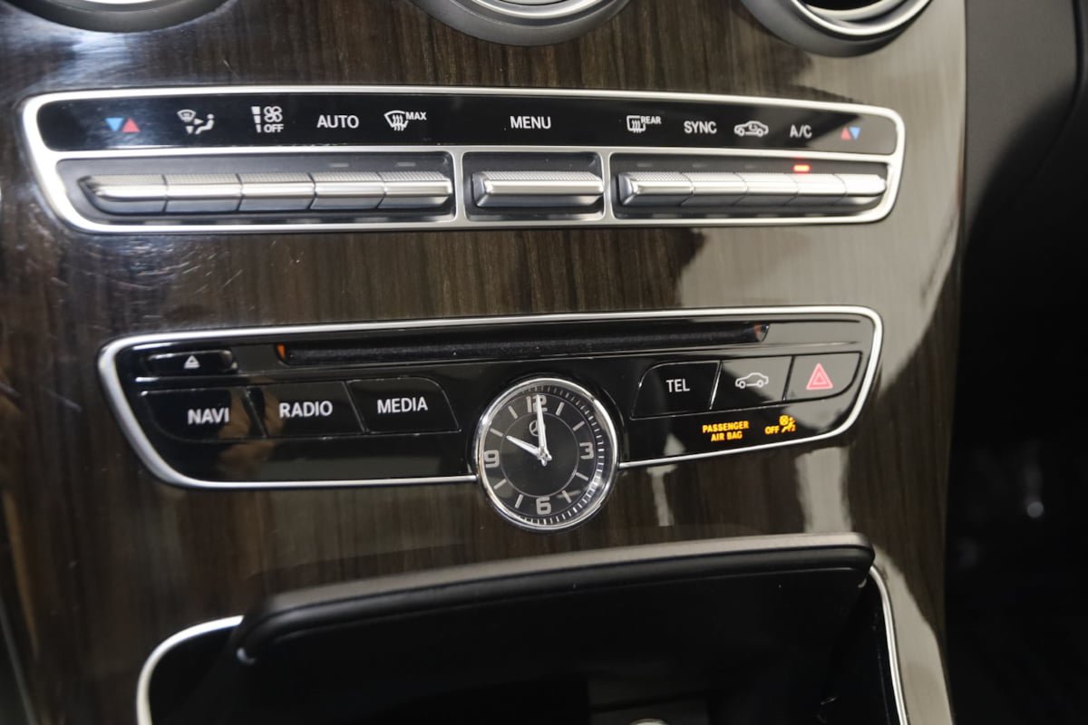 Used 2017 Mercedes-Benz C 300 4MATIC Sedan image 28