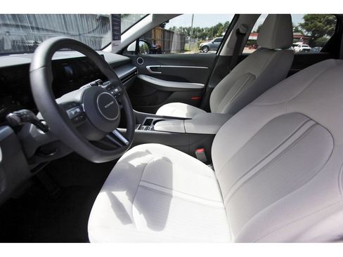 Certified 2026 Hyundai Sonata SEL FWD image 15