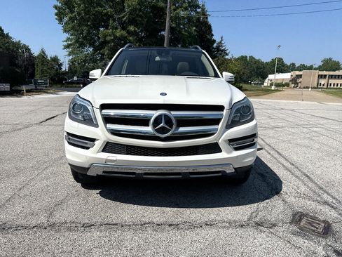 Used 2016 Mercedes-Benz GL 450 4MATIC image 2
