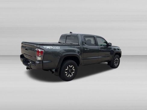 Used 2023 Toyota Tacoma TRD Off-Road w/ TRD Premium Off Road Package AWD/4WD image 5