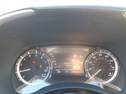 Used 2024 Toyota Highlander LE image 20