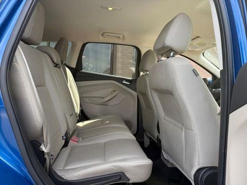 Used 2017 Ford Escape SE image 10