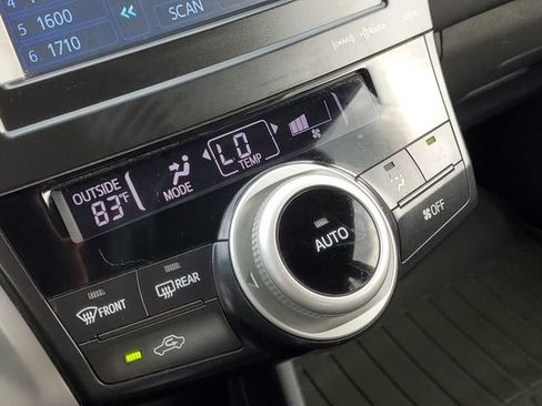 Used 2014 Toyota Prius V Three FWD image 20