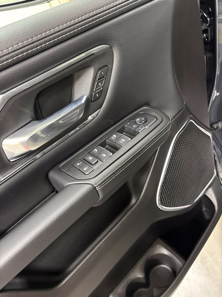 New 2027 RAM 1500 Laramie w/ Night Edition AWD/4WD image 18