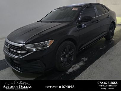 Used 2024 Volkswagen Jetta SE w/ Panoramic Sunroof Package