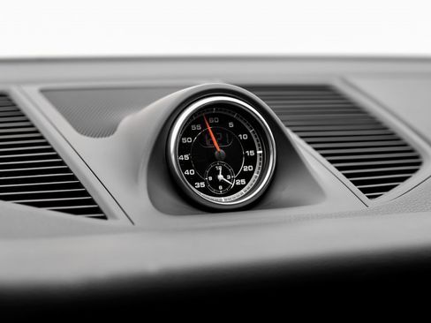 Used 2020 Porsche Macan S image 25