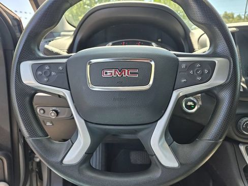 Used 2024 GMC Terrain SLE AWD/4WD image 15