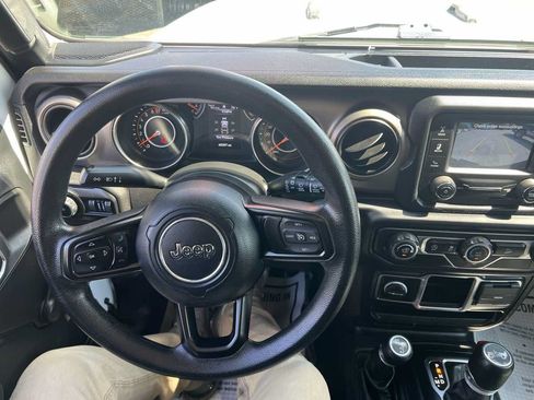 Used 2019 Jeep Wrangler Unlimited Sport AWD/4WD image 10