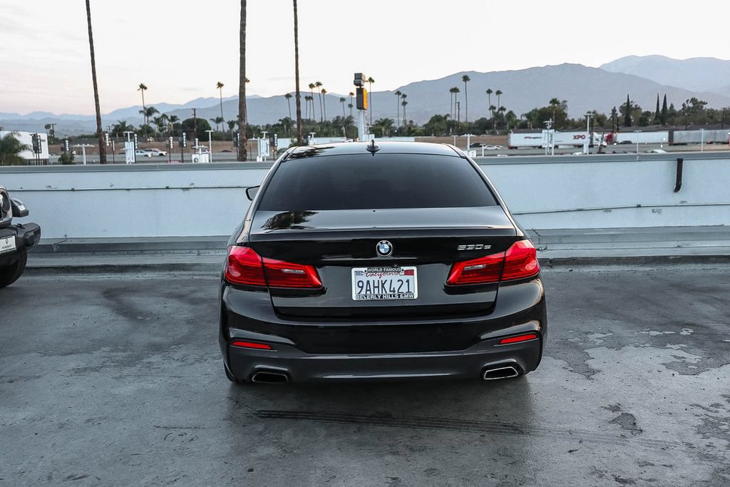 Used 2020 BMW 530e w/ M Sport Package RWD image 8