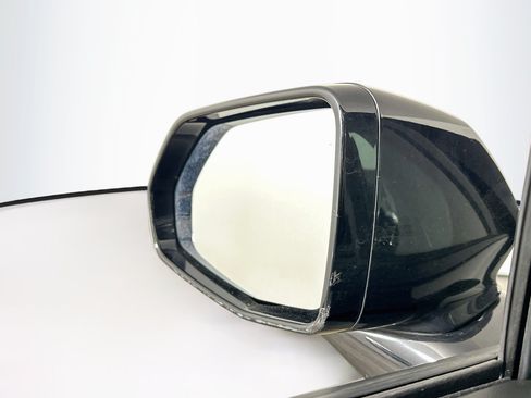 Used 2025 Chevrolet Blazer LT FWD image 16