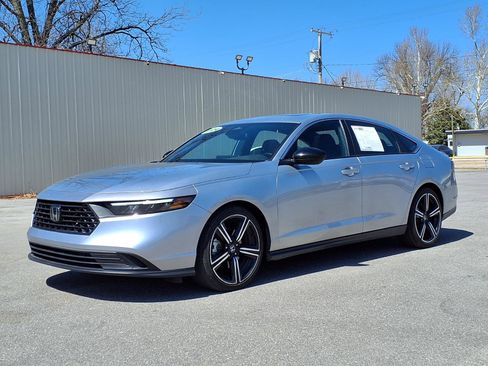 Used 2024 Honda Accord Sport image 16