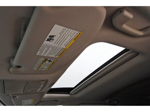 Used 2020 Nissan Pathfinder Platinum FWD image 32