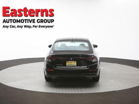 Used 2025 Honda Accord SE image 36