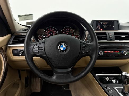Used 2015 BMW 320i xDrive 320i xDrive image 3