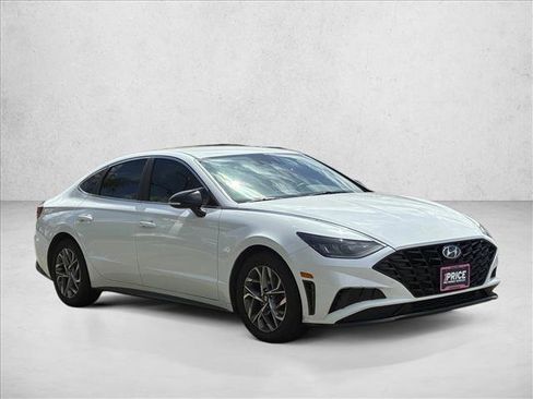 Used 2023 Hyundai Sonata SEL FWD image 3