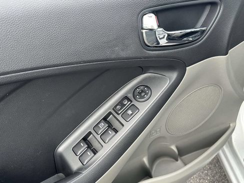 Used 2014 Kia Forte LX w/ Popular Package FWD image 13